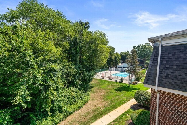 Building Photo - 47 Will Dr