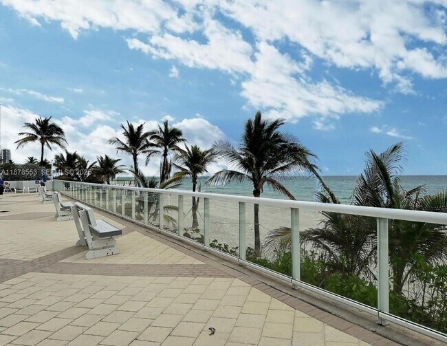 Building Photo - 2030 S Ocean Dr