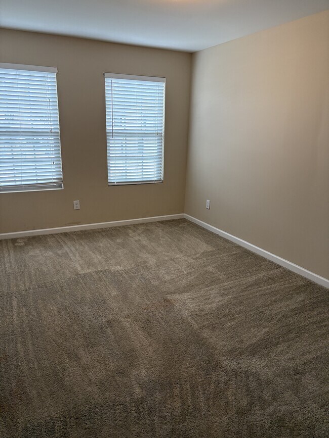 Building Photo - 3605 Landshire View Lane