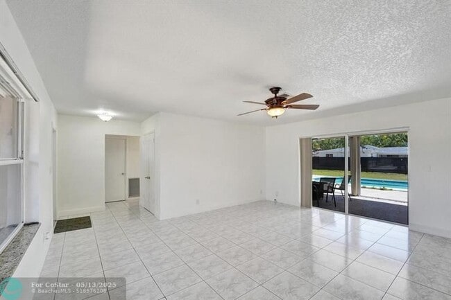 Building Photo - 5600 SW 8th St