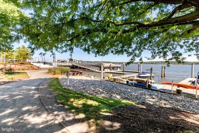 Building Photo - 801 N Fairfax St