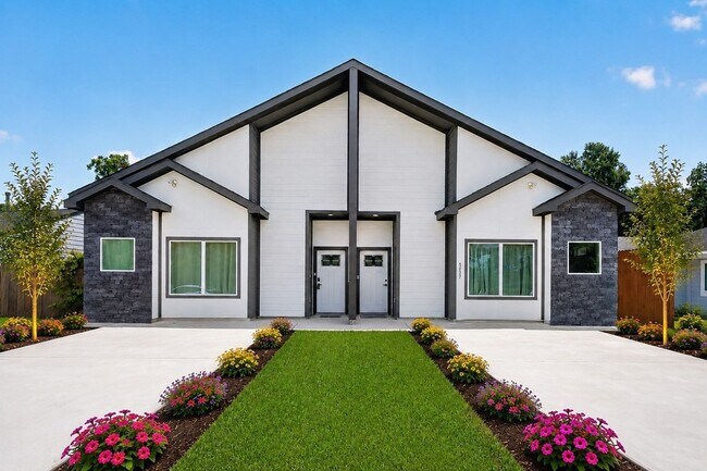 Building Photo - 5027 Dickens Rd