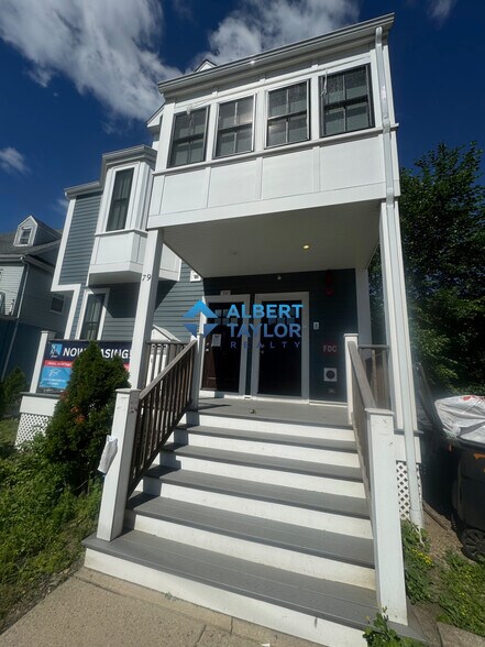 Building Photo - 79 Linden St