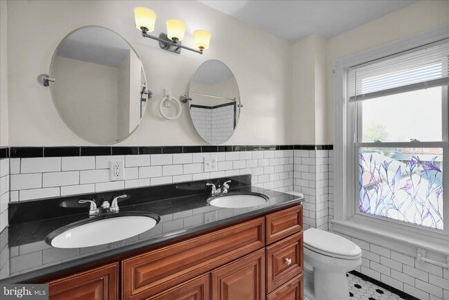 Building Photo - 715 Mount Laurel Rd