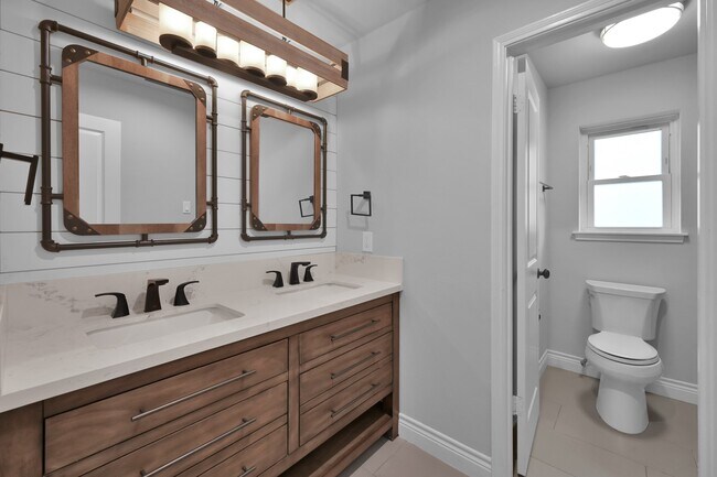 Building Photo - 2806 Triway Ln