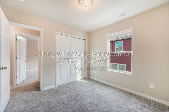 Building Photo - 7851 Lathrop Vw