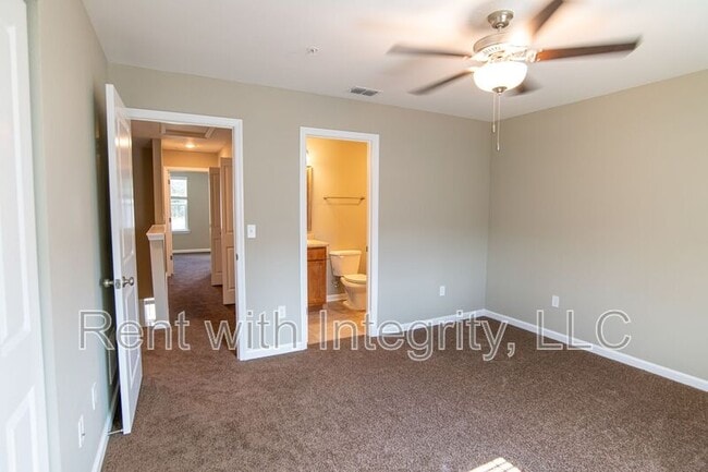 Building Photo - 2200 Del Carmel Way