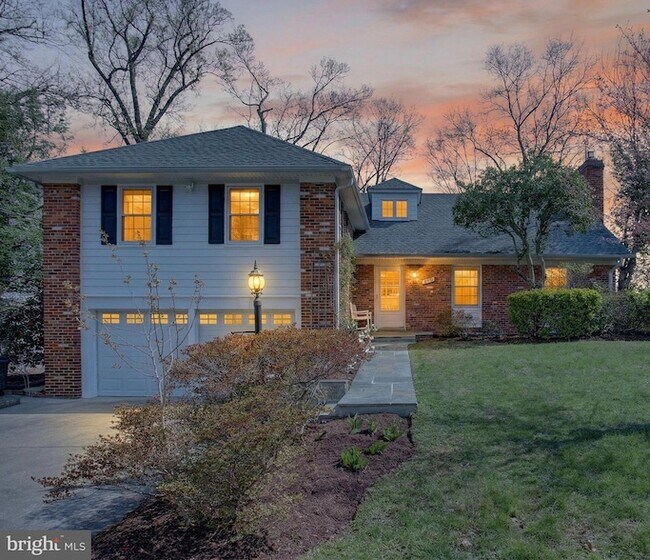 Building Photo - 5405 Ridgefield Rd