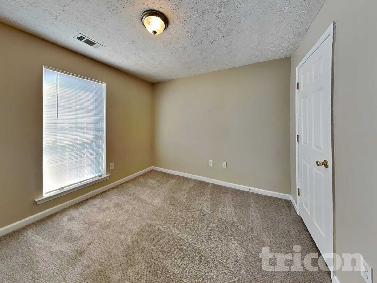 Building Photo - 50 Tufts Cir