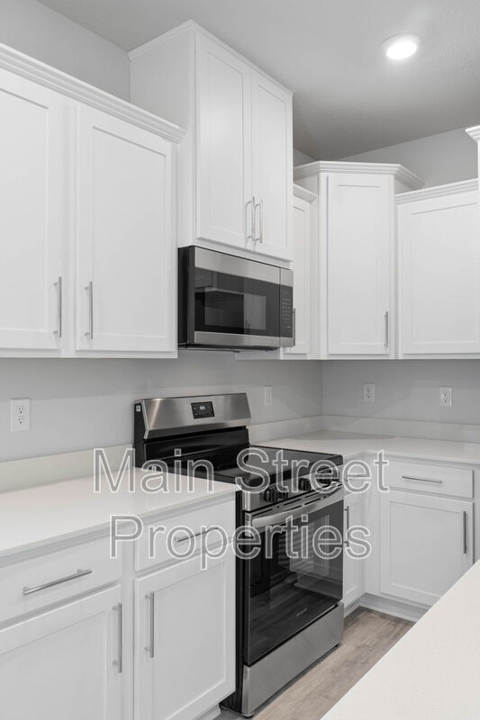 Building Photo - 7104 Cedar Grv Wy