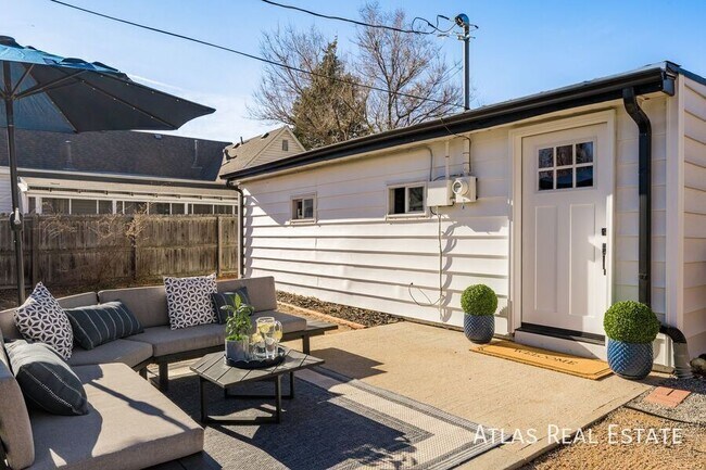 Building Photo - 5210 Quay St