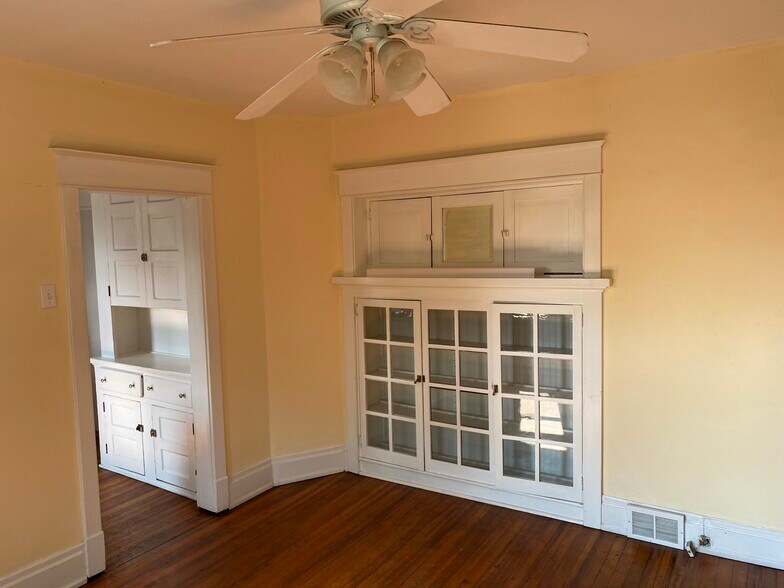Dining room - 1619 Buena Vista St