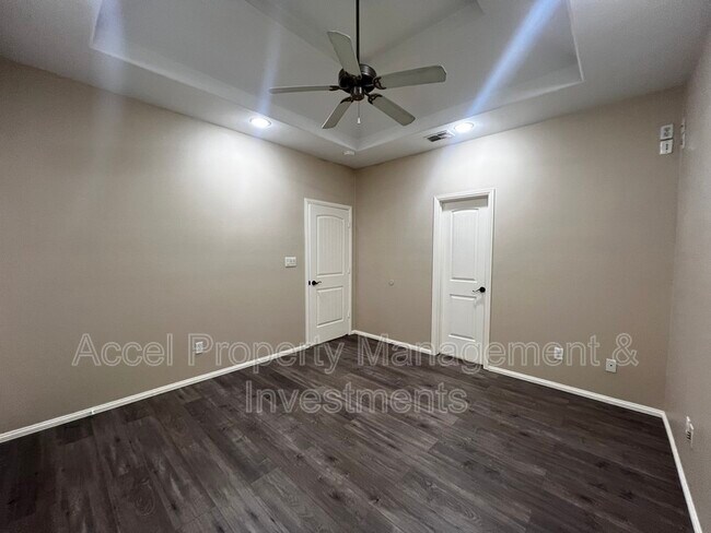 Building Photo - 1301 San Felipe Dr