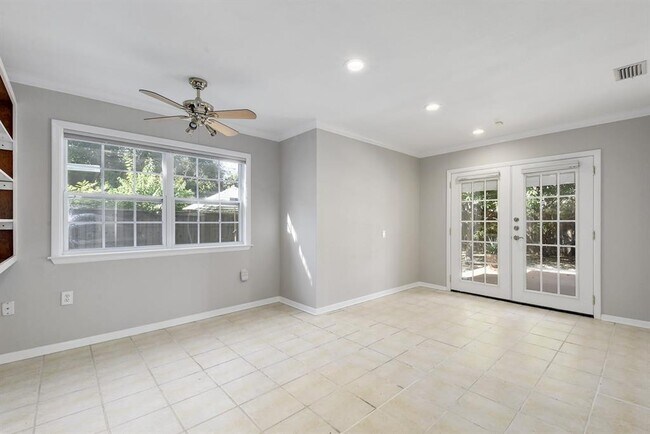 Building Photo - 5800 Chesterfield Ave