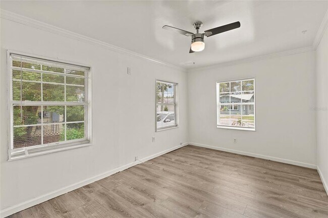 Building Photo - 1605 E 29th Ave
