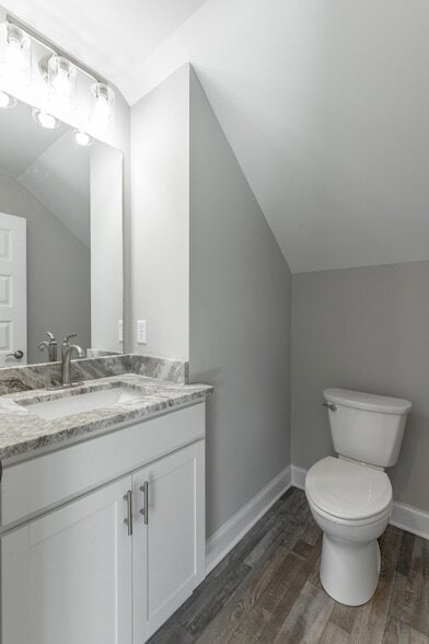 Building Photo - 5085 Oop Rd