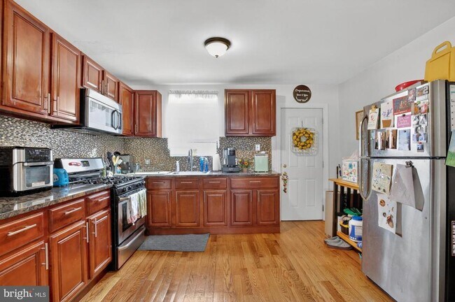 Building Photo - 1451 S Colorado St