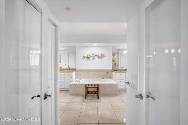 Building Photo - 1805-1A1a Jimmy Buffett Mem Hwy