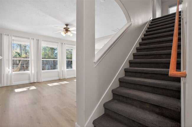 Building Photo - 126 Silver Penny Dr