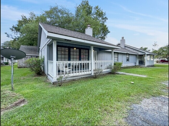 Primary Photo - Spacious home featuring multiple bedrooms ...