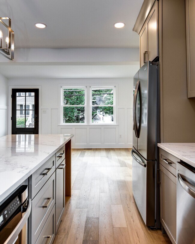 Building Photo - 13 Wilkins Ave