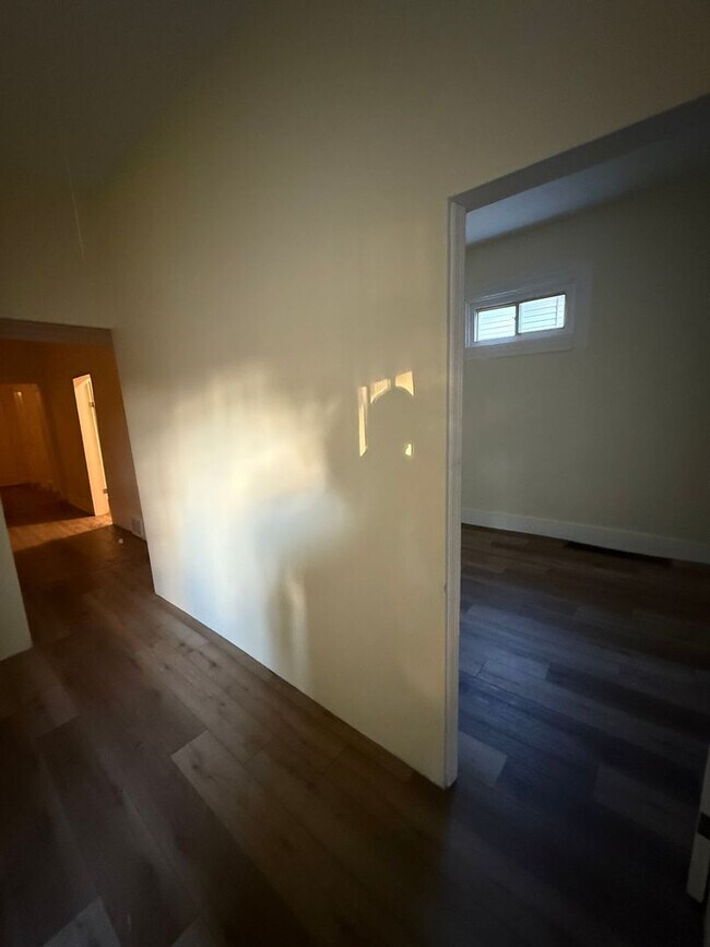 Building Photo - *Friendly Road, LLC 3404-3406 Walton Ave