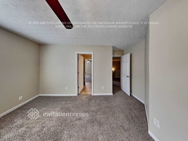 Building Photo - 4612 Legacy Square