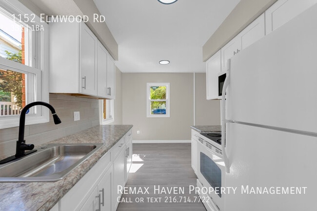 Building Photo - 1152 Elmwood Rd