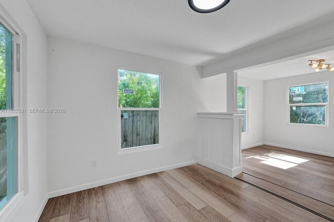 Building Photo - 310 N Ocean Breeze