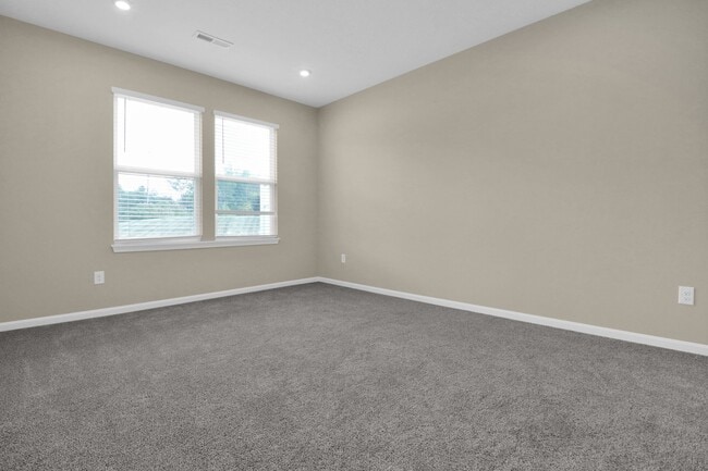 Building Photo - 40 Oldham Ct