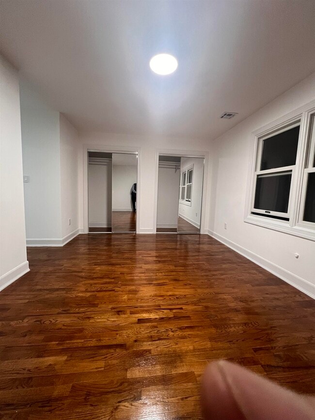 Building Photo - 1302 Morris St