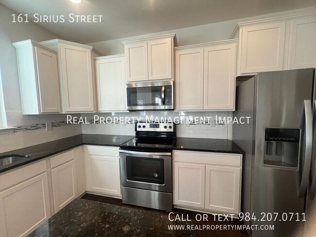 Building Photo - 161 Sirius St