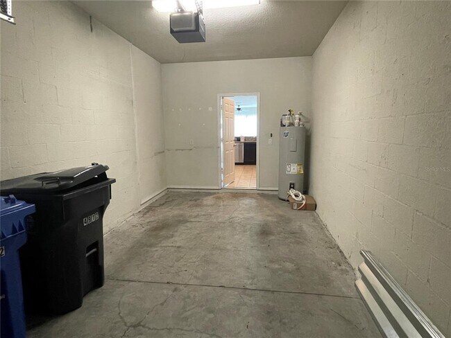 Building Photo - 4912 White Sanderling Ct