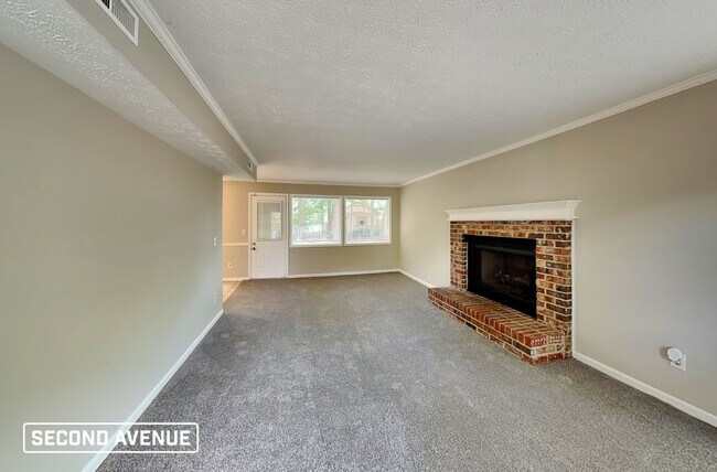 Building Photo - 3065 Stone Oak Dr