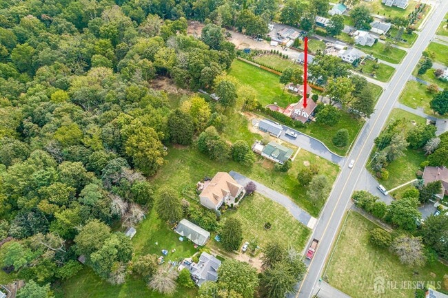 Building Photo - 338 Buckelew Ave