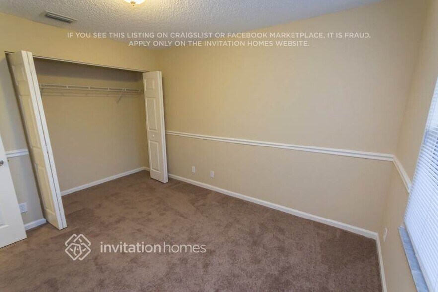 Building Photo - 6117 Adriatic Way