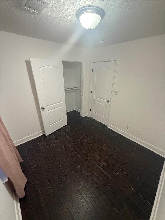 Building Photo - 919 Lovett St