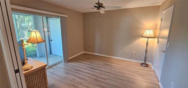 Building Photo - 6482 Approach Rd