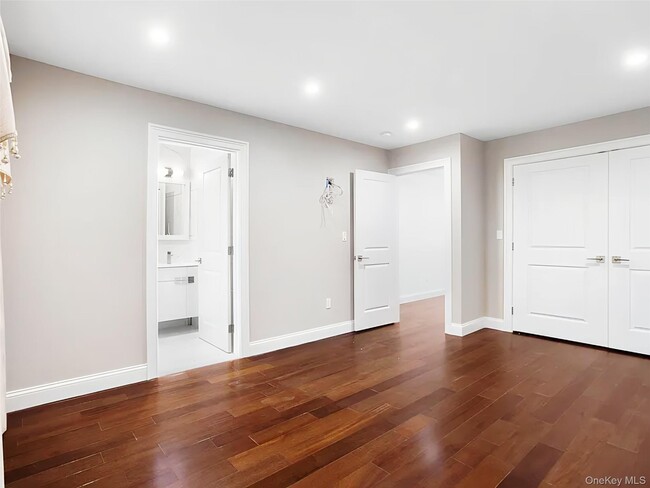 Building Photo - 56 Jackson Ave