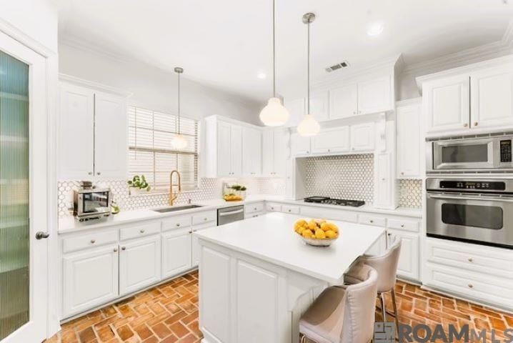 Building Photo - 2904 Rue Dauphine