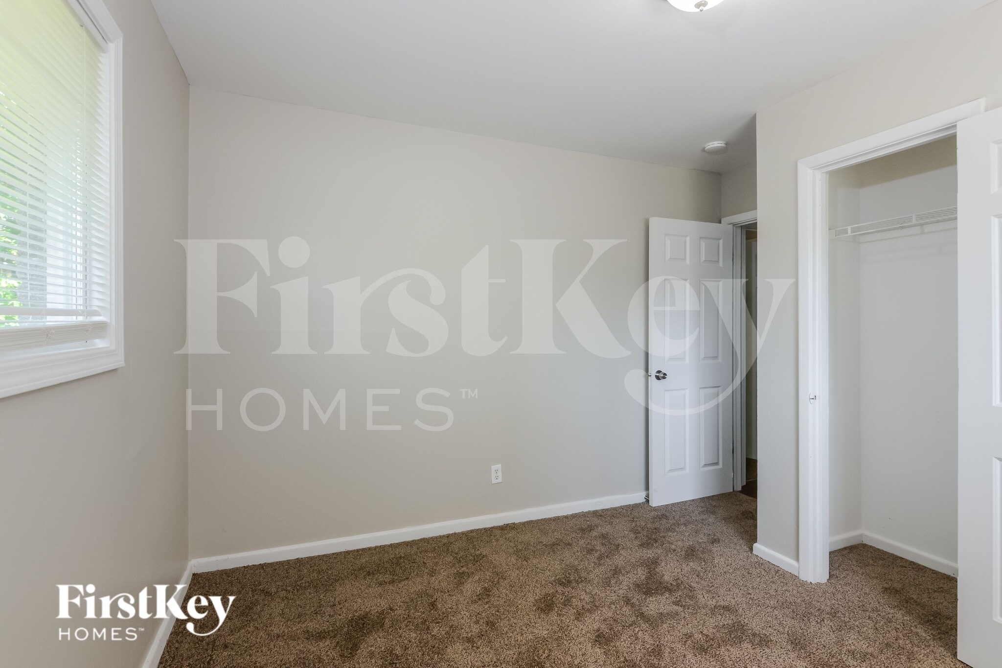 Building Photo - 6304 Zionsville Rd