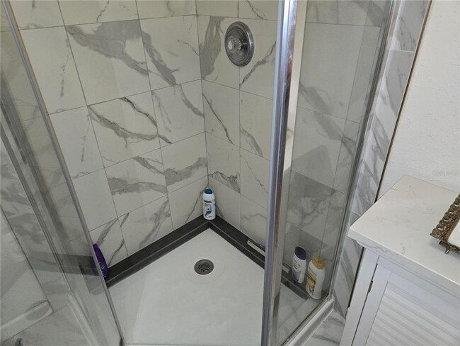 Building Photo - 690 Percheron Cir