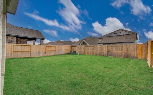 Building Photo - 10731 Aquila Star Dr