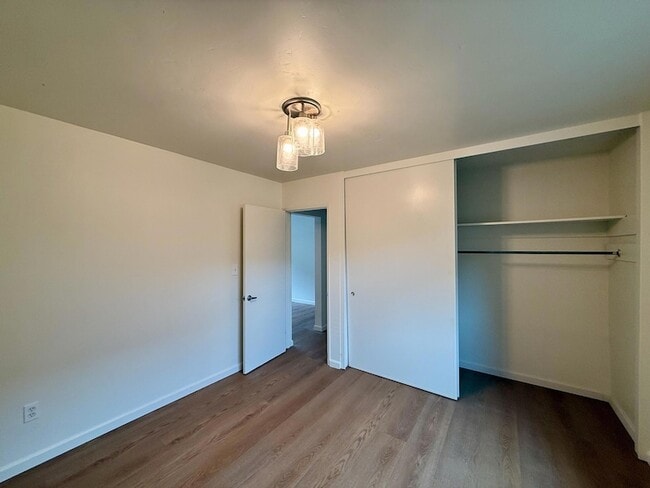 Building Photo - 1808 Castillo St