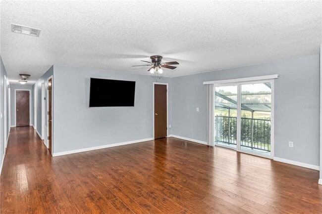 Building Photo - 8315 Village Green Rd