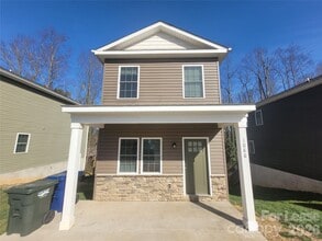 Building Photo - 1086 20th St NE