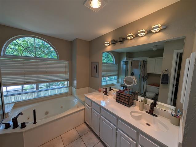 Building Photo - 8655 Brittania Ct