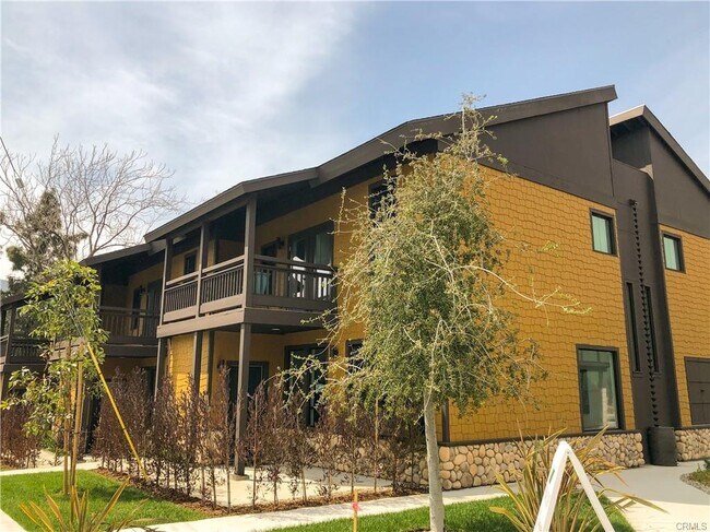 Building Photo - 4201 Pennsylvania Ave