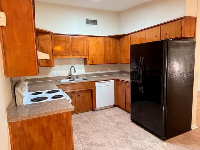 Building Photo - 250 Cedarwood Dr