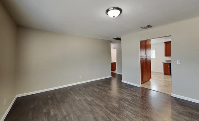 Building Photo - 12451 Telfair Ave